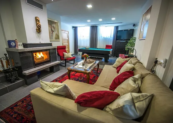 Moroder Haus マイヤーホーフェン